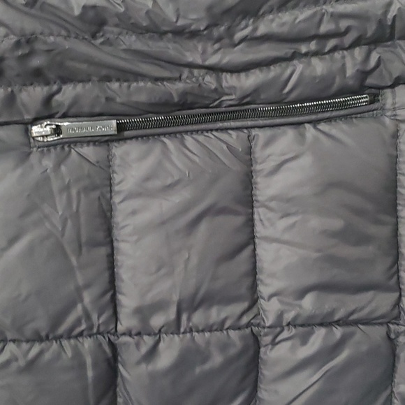 Black Micheal Kors Down Filled Jacket Size Small - Picture 2 of 6